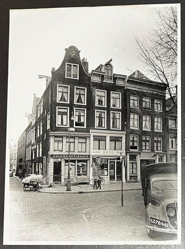 Amsterdam 1946: Volkskoffiehuis & BEJO Lingerie, Antiek en Kunst, Kunst | Tekeningen en Foto's, Ophalen of Verzenden