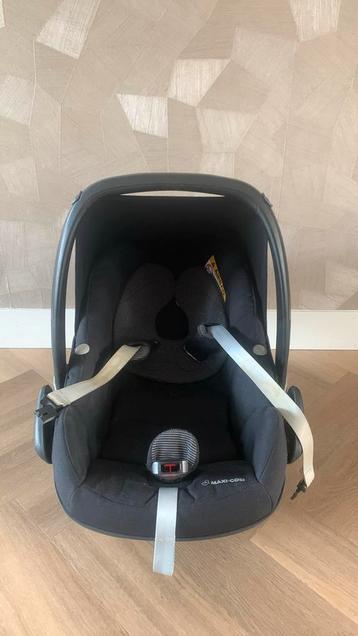 Maxi Cosi zwart beschikbaar voor biedingen