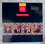 Level 42 - Running in the Family LP, Ophalen of Verzenden, 1980 tot 2000, Zo goed als nieuw, 12 inch