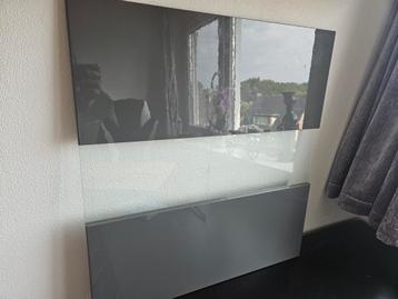 2x Besta kastdeurr antraciet met glas 64 x 60 beschikbaar voor biedingen