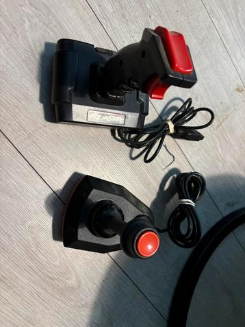 Commodore Joystick beschikbaar voor biedingen