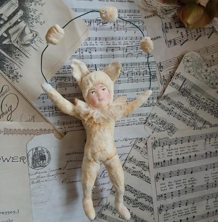 Prachtig brocante wattenpopje Konijn met Boogje Pasen, Diversen, Pasen, Ophalen of Verzenden