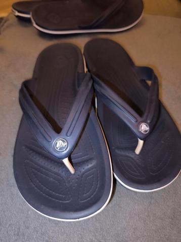 Crocs teenslippers maat 44 donkerblauw zgan beschikbaar voor biedingen