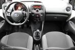 Toyota Aygo 1.0 VVT-i x-fun, 5-Drs, Bleutooth, € 9.895,00, Stof, Gebruikt, 4 stoelen, Wit