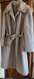 Alpaca jas beige 40/42, Kleding | Dames, Jassen | Winter, Ophalen of Verzenden, Nieuw, Maat 38/40 (M), Beige