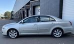 Toyota Avensis 2.0 VVTi Executive LEDER/STOELVERW/CLIMA/CRUI, Voorwielaandrijving, Zwart, 4 cilinders, Bedrijf