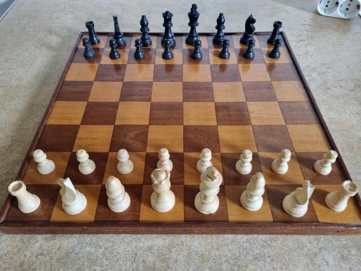 Vintage schaakspel, Hobby en Vrije tijd, Gezelschapsspellen | Bordspellen, Ophalen of Verzenden