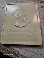 Emma koningin 1858/1934 Bakeliet, Verzamelen, Koninklijk Huis en Royalty, Ophalen