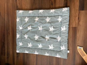 Boxkleed met sterren beschikbaar voor biedingen