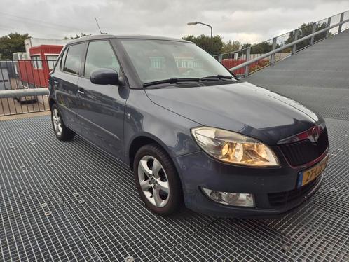 Skoda Fabia 1.2 TSI 85pk Airco Cruisecontrol Audio NAP APK, Auto's, Skoda, Bedrijf, Fabia, ABS, Adaptieve lichten, Airbags, Airconditioning