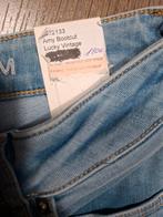 KUYICHI Amy bootcut jeans W27 L32, Kleding | Dames, Spijkerbroeken en Jeans, Blauw, KUYICHI, Nieuw, Ophalen of Verzenden