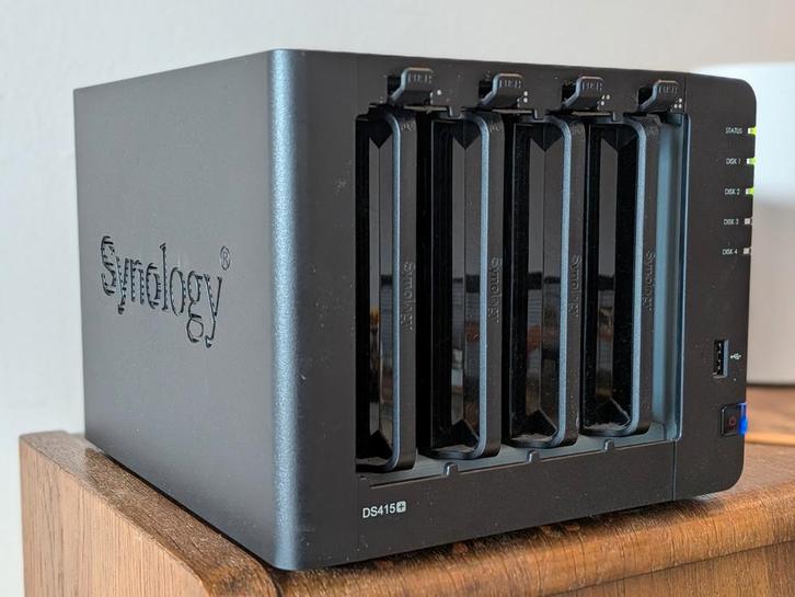 Synology DS415+ NAS met 4TB Seagate IronWolf HDD, Computers en Software, NAS, Ophalen of Verzenden