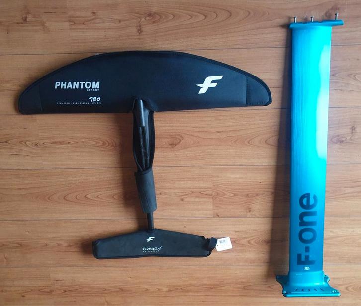 F-one Phantom 980 Carbon plane + 85cm mast pack, Watersport en Boten, Wingsurfen, Zo goed als nieuw, Wingsurf-hydrofoil, Ophalen