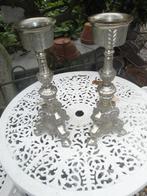 2 verzilverde baroque kandelaars 34 hoog, Ophalen of Verzenden