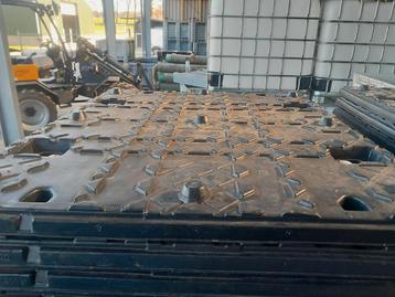 Unipak deksel palletboxen deksel uni pak  beschikbaar voor biedingen