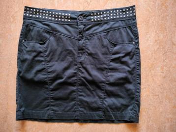 korte zwarte rok xl  - Geisha jeans collections- beschikbaar voor biedingen