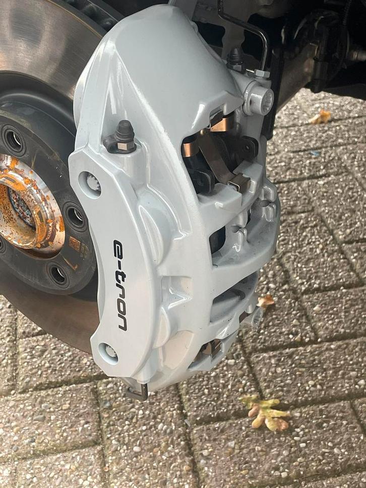 Remklauwen spuiten /carwrap /ontchromen/tinten/sleutels, Auto diversen, Tuning en Styling, Ophalen of Verzenden