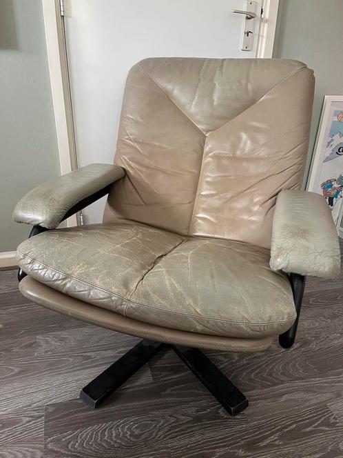 Vintage Leolux lederen draaistoel, Huis en Inrichting, Fauteuils, Gebruikt, Leer, 50 tot 75 cm, 75 tot 100 cm, Ophalen