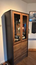 Vitrinekast hout en glas, Ophalen, 50 tot 100 cm, Zo goed als nieuw, 150 tot 200 cm
