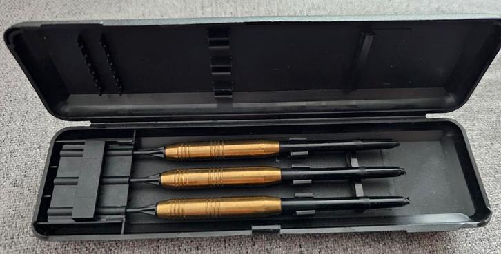 Winmau Dartpijlen Set, Sport en Fitness, Darts, Zo goed als nieuw, Pijlen, Ophalen of Verzenden