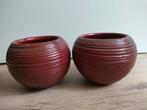2 rode bloempotten, Ophalen, Rond, Zo goed als nieuw, Aardewerk