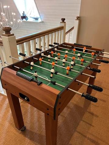 Voetbal tafel beschikbaar voor biedingen