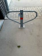 Parkeerbeugel parkeerpaal opklapbaar zware uitvoering, Ophalen