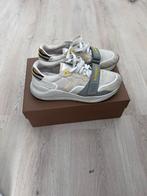 Burberry sneakers maat 44, Kleding | Heren, Schoenen, Wit, Ophalen of Verzenden, Sneakers of Gympen, Gedragen