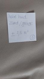 Echt Leer vel zandkleur / greige, Hobby en Vrije tijd, Stoffen en Lappen, Overige kleuren, Leer of Kunstleer, Ophalen of Verzenden