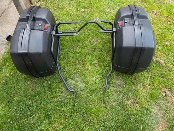 Givi Monokey Kofferset Africa Twin XRV750 rd07 ( 1993-2003 ), Motoren, Accessoires | Koffers en Tassen, Zo goed als nieuw, Ophalen of Verzenden