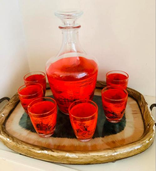 Vintage Karaf Set met 6 Glazen Rood Zwart Aziatisch Design, Antiek en Kunst, Antiek | Glas en Kristal, Ophalen of Verzenden