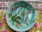 Sarreguemines Barbotine majolica bordje vogels&bessen, Ophalen of Verzenden