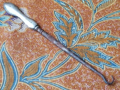 Antieke Engelse veterhaak met handvat van zilver 16,6 cm., Antiek en Kunst, Antiek | Goud en Zilver, Zilver, Ophalen of Verzenden