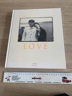 Love fotoboek van MILK- groot formaat, Boeken, Kunst en Cultuur | Fotografie en Design, Ophalen of Verzenden, Zo goed als nieuw