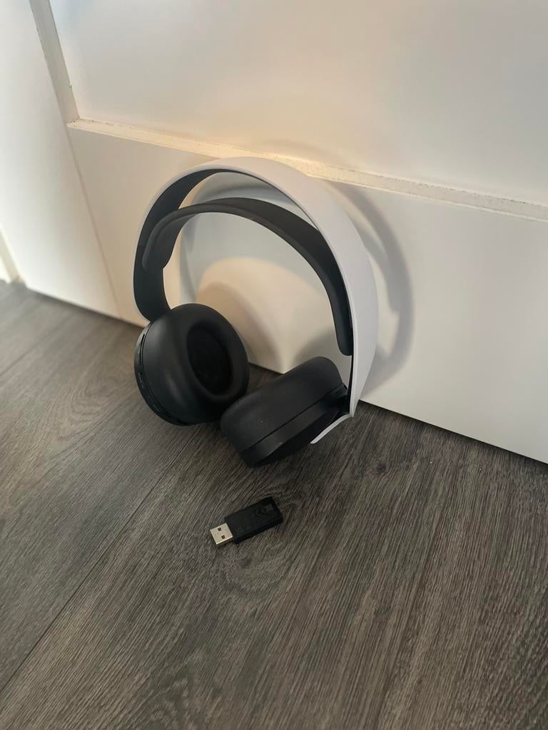 Sony Pulse 3D Wireless Headset – Zo goed als nieuw, Ophalen of Verzenden, Zo goed als nieuw