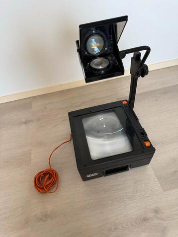 Overheadprojector - Werkt nog prima! beschikbaar voor biedingen