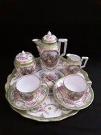 Antiek Weens 2pers theeservies op blad met dames en roosjes, Verzenden