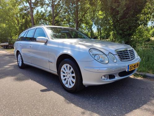 Mercedes-Benz E-Klasse 1.8 E200 Kompr Combi AUT 2005 7pers, Auto's, Mercedes-Benz, Bedrijf, E-Klasse, ABS, Airbags, Airconditioning