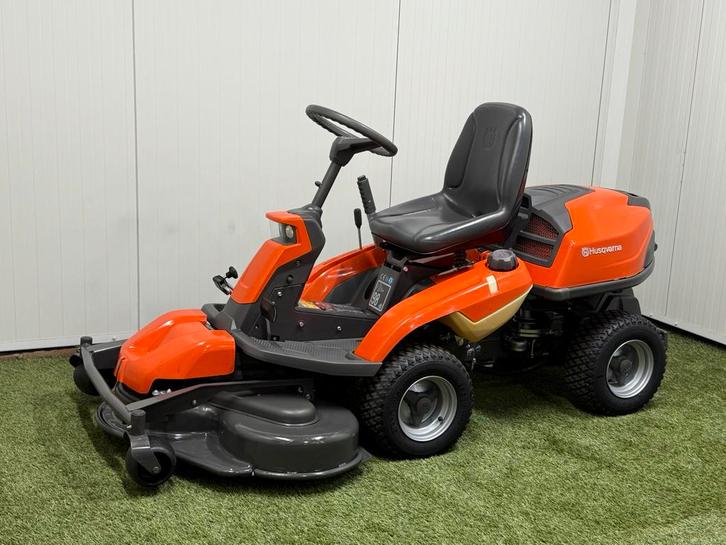 Zeer nette Husqvarna R316T AWD 112cm zitmaaier frontmaaier, Tuin en Terras, Zitmaaiers, Zo goed als nieuw, Ophalen