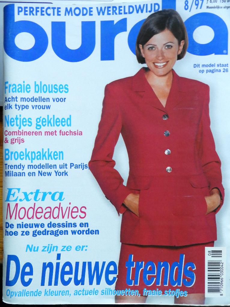 3 bladen: burda aug. 1997  En knip maart 2012 + bijlage, Hobby en Vrije tijd, Kledingpatronen, Zo goed als nieuw, Overige typen