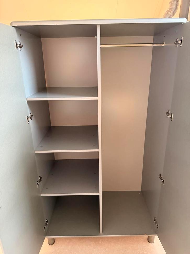 Stevige kledingkast met hang- en leg gedeelte, Huis en Inrichting, Kasten | Kledingkasten, Gebruikt, 150 tot 200 cm, 100 tot 150 cm