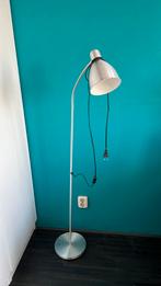 IKEA lamp, Huis en Inrichting, Lampen | Vloerlampen, Ophalen, Zo goed als nieuw, Metaal, 100 tot 150 cm