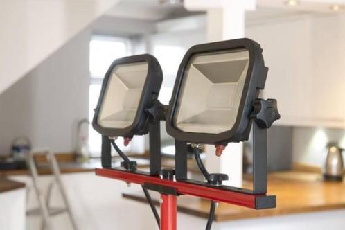 bouwlamp, Doe-het-zelf en Verbouw, Bouwverlichting, Gebruikt, Lamp met armatuur, 50 tot 200 watt, Met statief, Ophalen