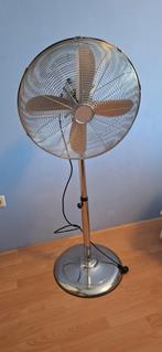 Grote vloerventilator, Witgoed en Apparatuur, Ventilatoren, Ophalen, Zo goed als nieuw, Vloerventilator
