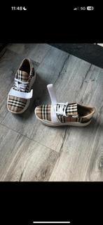 Burberry schoenen maat 42, Kleding | Heren, Schoenen, Ophalen of Verzenden, Zo goed als nieuw