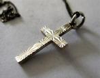 Vintage zilveren bewerkt kruisje crucifix (7994-12), Antiek en Kunst, Ophalen