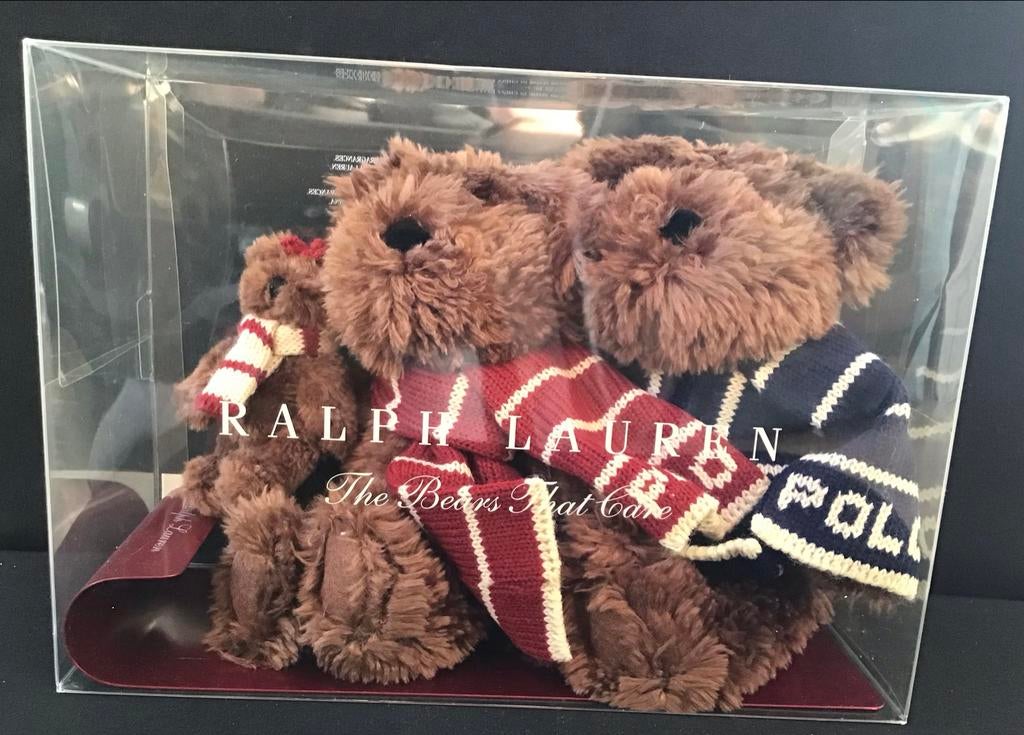 Ralph Lauren 'The Bears That Care' in Doos, Verzamelen, Beren en Cherished Teddies, Ophalen, Zo goed als nieuw, Stoffen beer, Overige merken
