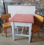 Vintage retro schoolstoeltje (s) + vintage kindertafeltje, Ophalen, Gebruikt, Tafel(s)
