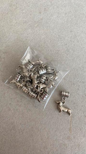 Teckel bedels 10 stuks beschikbaar voor biedingen
