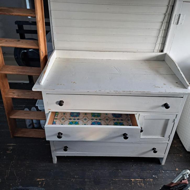 Witte (Brocante) commode, Kinderen en Baby's, Kinderkamer | Commodes en Kasten, Zo goed als nieuw, 90 tot 105 cm, 100 cm of meer